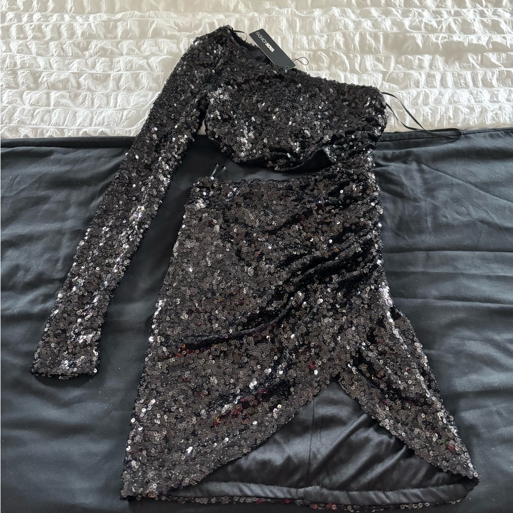 Women’s one shoulder dress size small